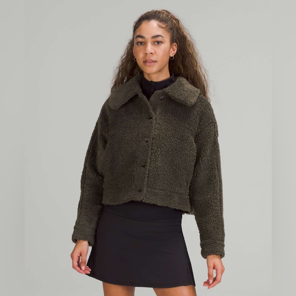 EUC Lululemon Textured Fleece Button Jacket